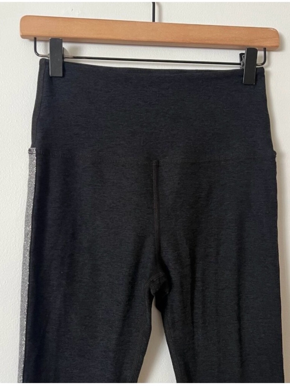 Beyond Yoga Spacedye High Rise Metallic Side Stripe Leggings Women's Size Medium - Picture 2 of 5